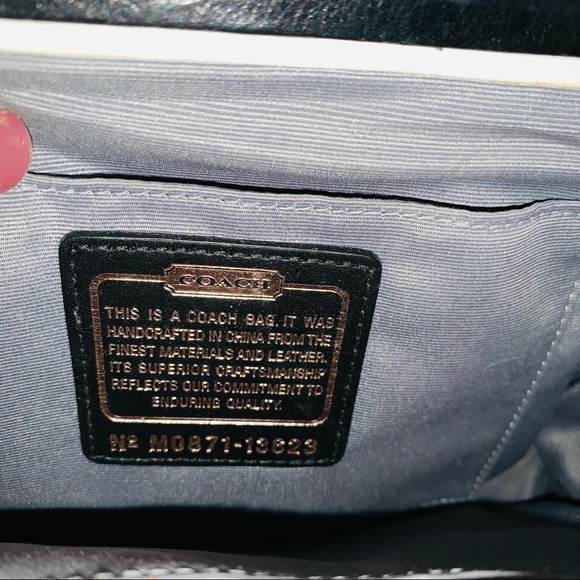 Womans Black Gray Coach small purse shoulder bag. - Picture 6 of 12